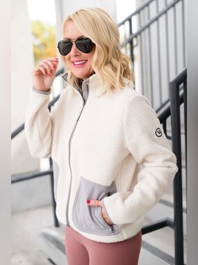 Vuori Cream Sherpa Zip Jacket with Gray Pocket Accents